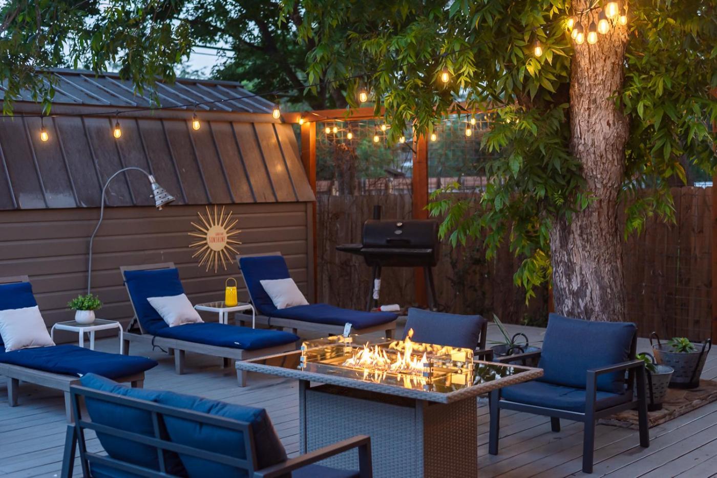 Serene Pool & Firepit In Stunning Home By Airport San Antonio Bagian luar foto