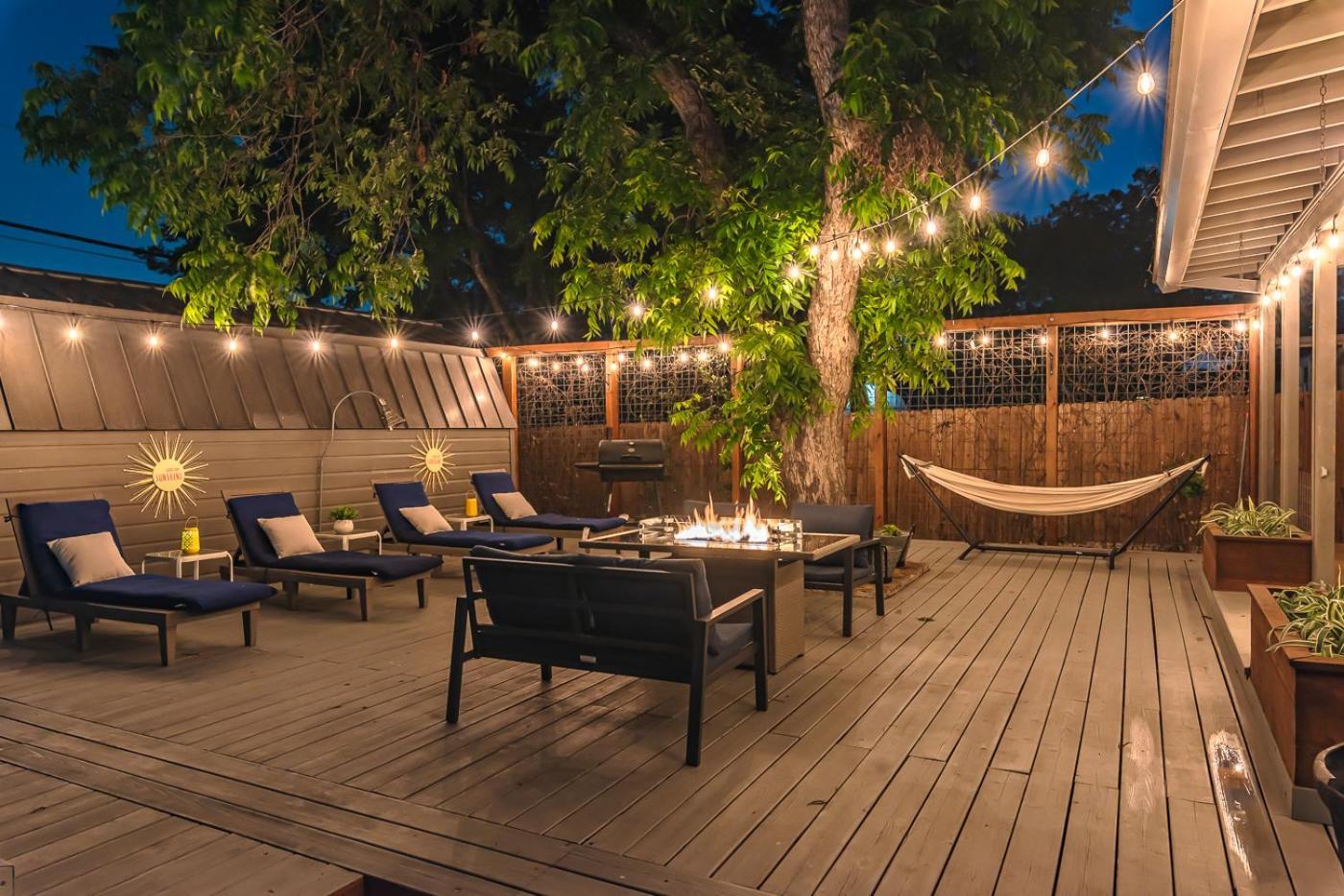 Serene Pool & Firepit In Stunning Home By Airport San Antonio Bagian luar foto
